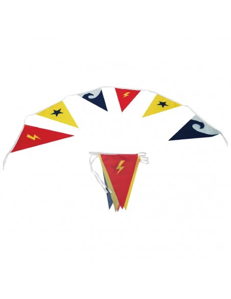 Filari di bandierine